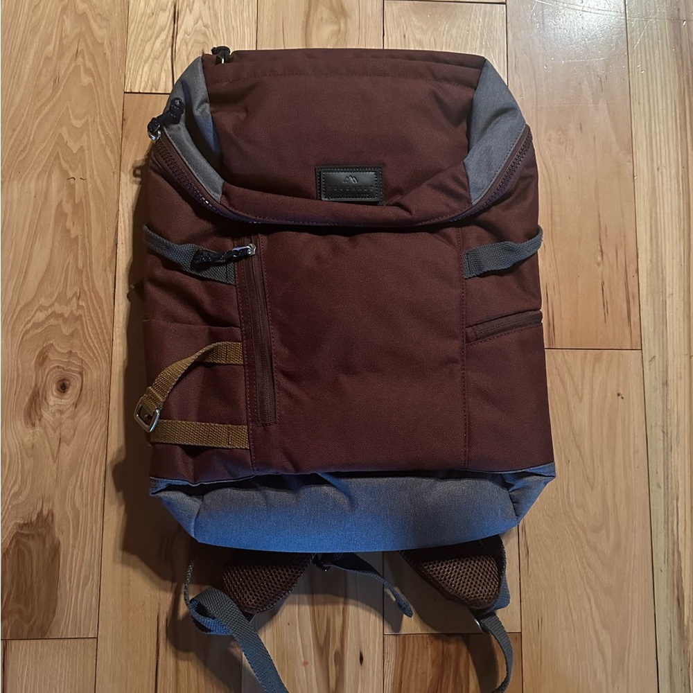 NWT Doughnut Brown and Gray Backpack with Durable Fabric and Structured Design